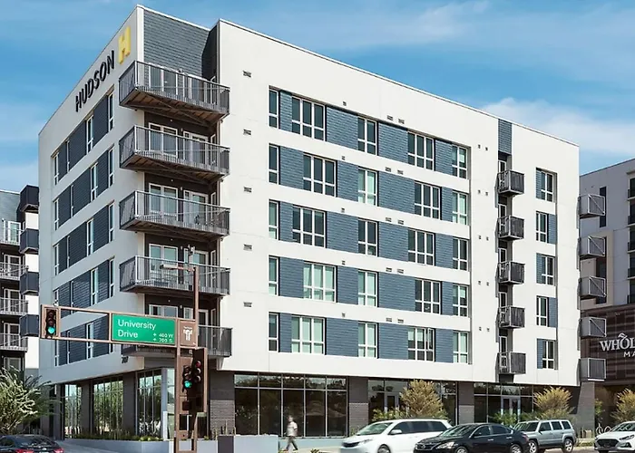 Apartment Landing At Hudson On Farmer - In Riverside